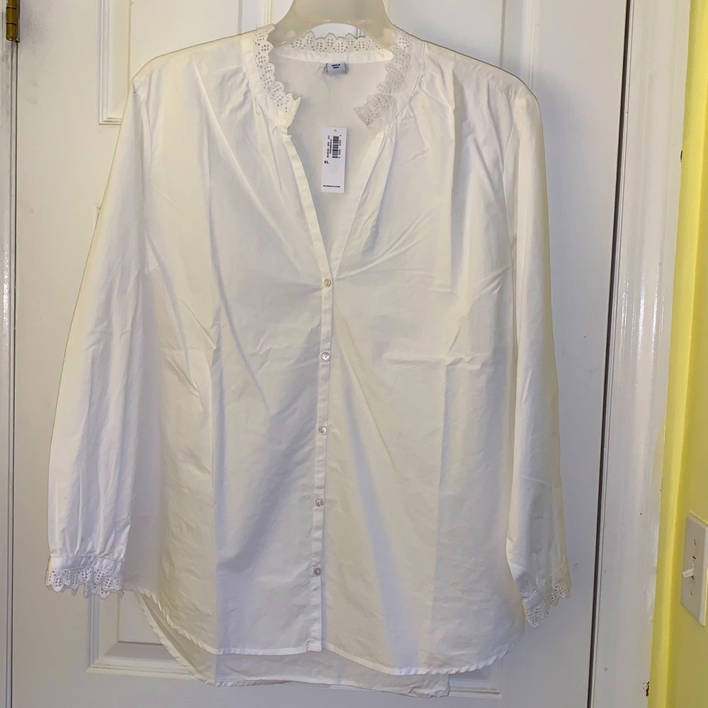 Old Navy button down with lace detail